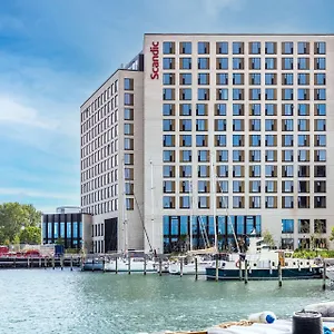 https://scandic-cph-strandpark.copenhagenhotelselect.com
