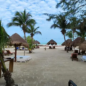 xaloc-resort.quintano-roohotels.com/