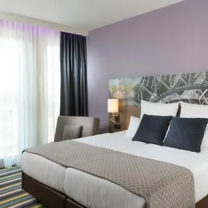 **** Otel Leonardo East Almanya