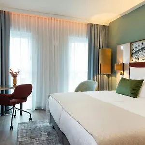 **** Otel Leonardo Almanya