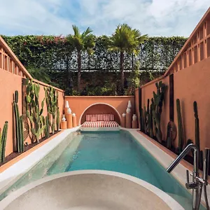 Villa Cyrus By Ini Vie Hospitality Seminyak (Bali)