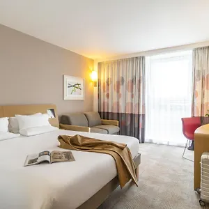 **** Otel Novotel Park Birleşik Krallık