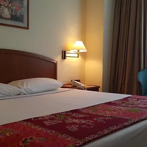 mandarin-court.kualalumpurs-hotels.com/