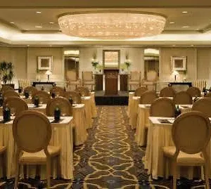 Four Seasons At Kingdom Center فندق الرياض