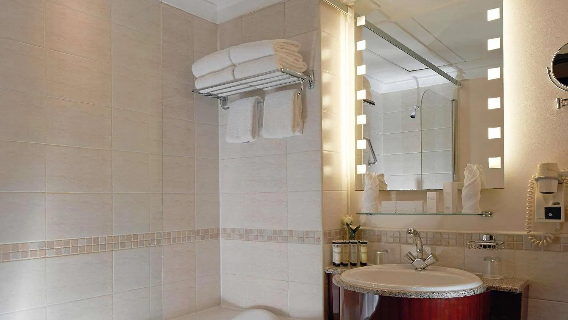 فندق Zamzam Pullman Makkah مكة